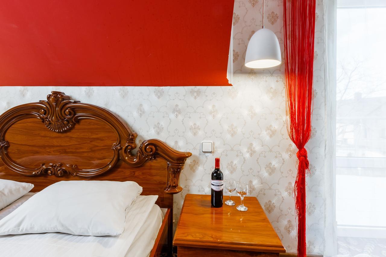 Everest Ivano-Frankivsk Luaran gambar